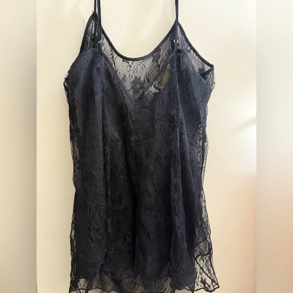 Vintage‎ Victoria’s Secret Gold Label Black Lace camisole/dress  Women’s Small